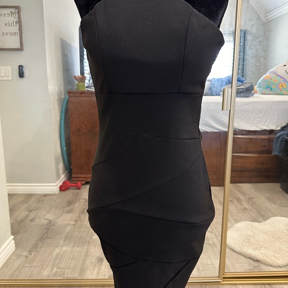 Elegant Black Strapless Dress